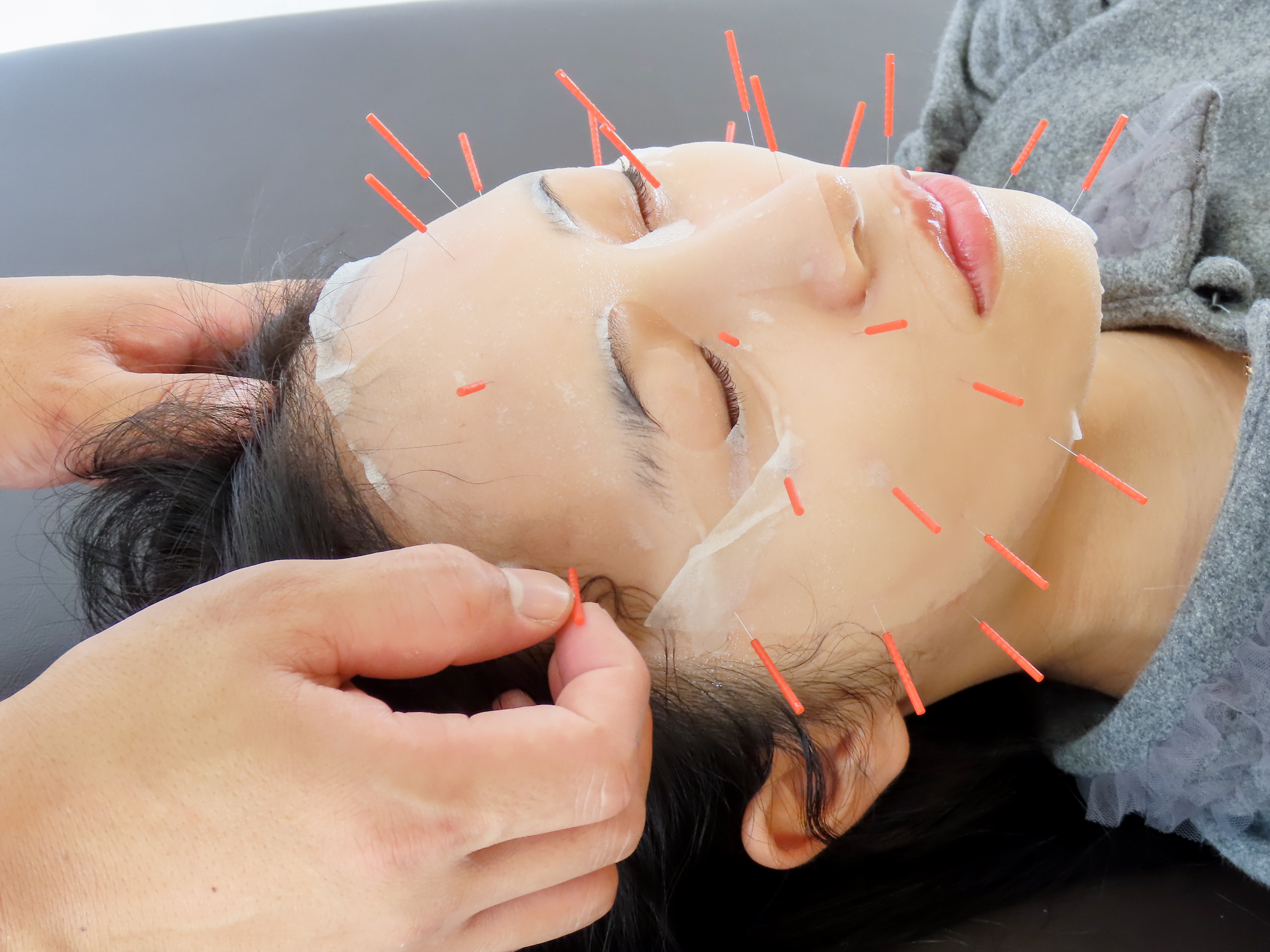 糸リフトもハイフもいらない。私が求めていたのは、この「根本解決」でした。